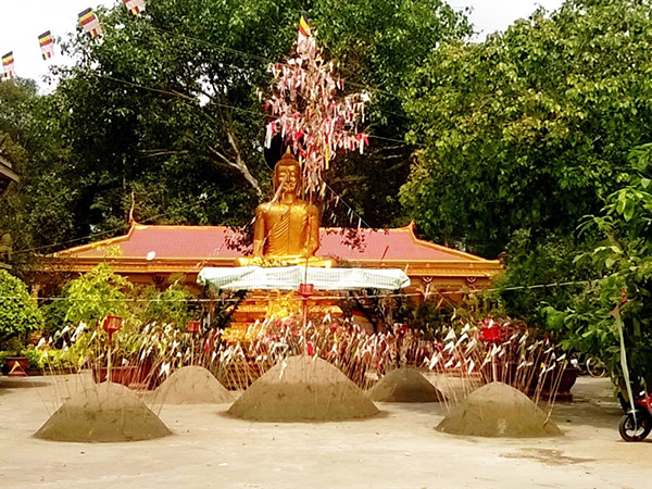 Tet-Co-Truyen-Campuchia-Du-lich-Campuchia-Hatienvegasanh-suu-tam.jpg