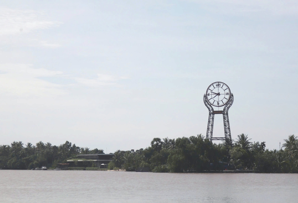 dong-ho-khong-lo-o-Kampot-Du-lich-Kampot-Hatienvegasanh-suu-tam-1.jpg1_-1.jpg