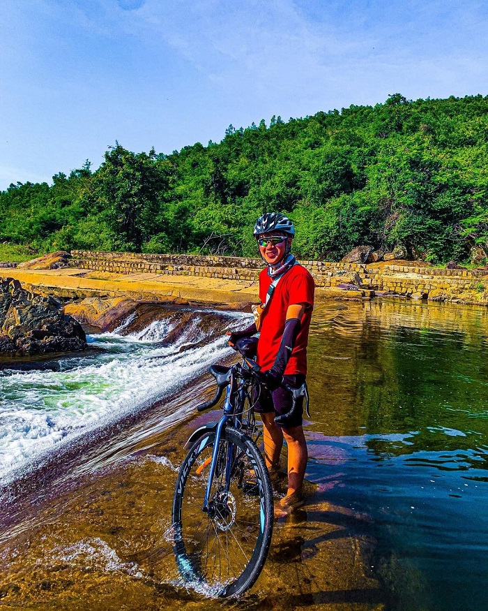 Xuyen-rung-nguyen-sinh-va-tam-thac-Du-lich-Phu-Quoc-Hatienvegasanh-suu-tam.jpg
