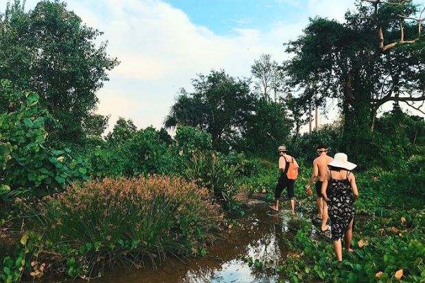 Di-trekking-tai-dao-Koh-Tonsay-Du-lich-Kampot-Hatienvegas-anh-suu-tam.jpg
