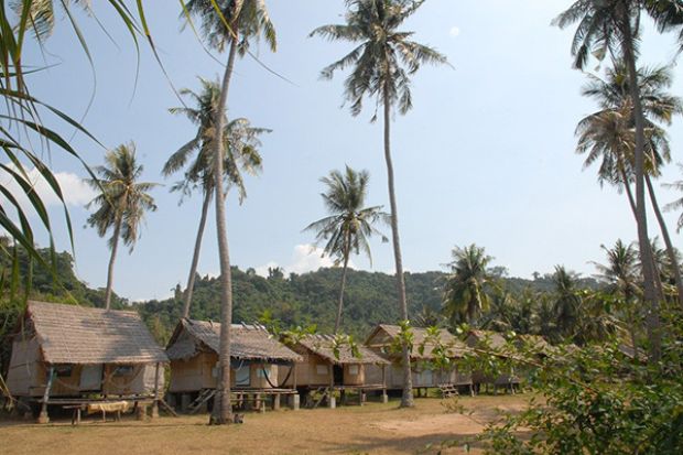 Luu-tru-tren-dao-Koh-Tonsay-Du-lich-Kampot-Hatienvegas-anh-suu-tam.jpg