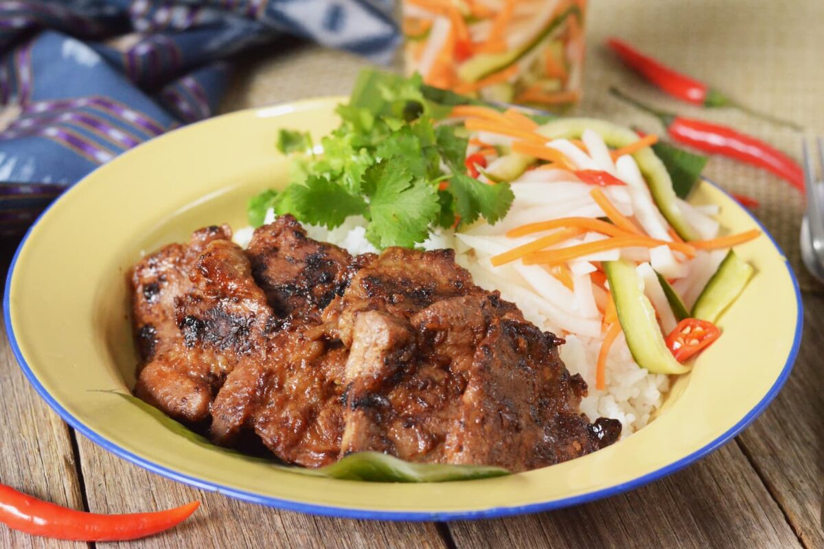 3.-Bai-Sach-Chrouk-Com-Thit-Nuong-Kieu-Campuchia-Du-lich-Campuchia-Hatienvegasanh-suu-tam-1.jpg
