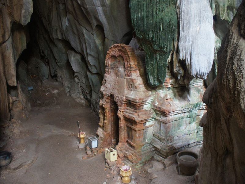 Hang-Dong-Phnom-Chhngok-Du-lich-Kampot-Hatienvegasanh-suu-tam.jpg
