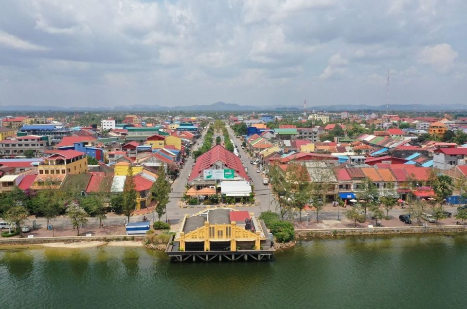 Vi-Tri-va-Cach-Di-Chuyen-Den-Kampot-Du-lich-Kampot-Hatienvegasanh-suu-tam.jpg
