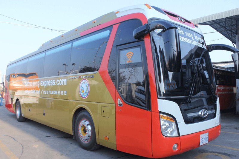 Xe-Mekong-Express-di-Campuchia-Du-lich-Campuchia-Hatienvegasanh-suu-tam.jpg
